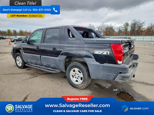 Used 2003 Chevrolet Avalanche 4x4 w/ Suspension Package, Off-Road image 2