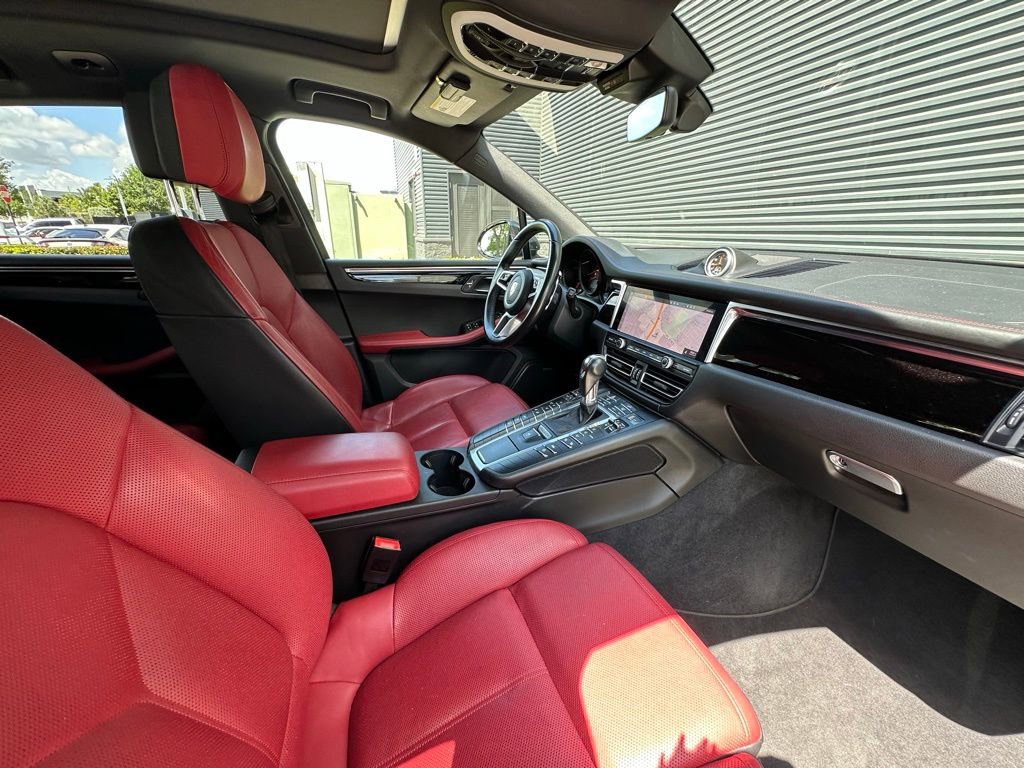 Certified 2021 Porsche Macan S AWD/4WD image 39