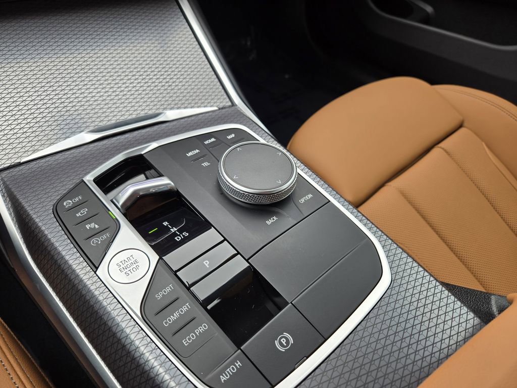 Certified 2025 BMW 330i xDrive 330i xDrive w/ Premium Package image 21