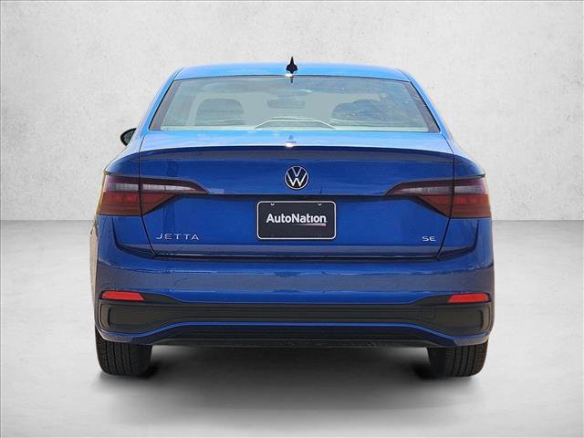 Used 2024 Volkswagen Jetta SE image 7