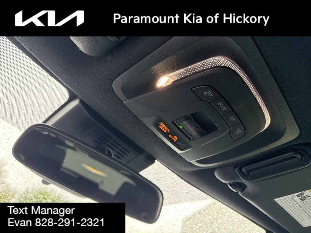 Used 2023 Toyota Corolla XSE image 28