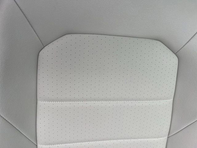 Used 2023 Volkswagen Jetta SE image 38