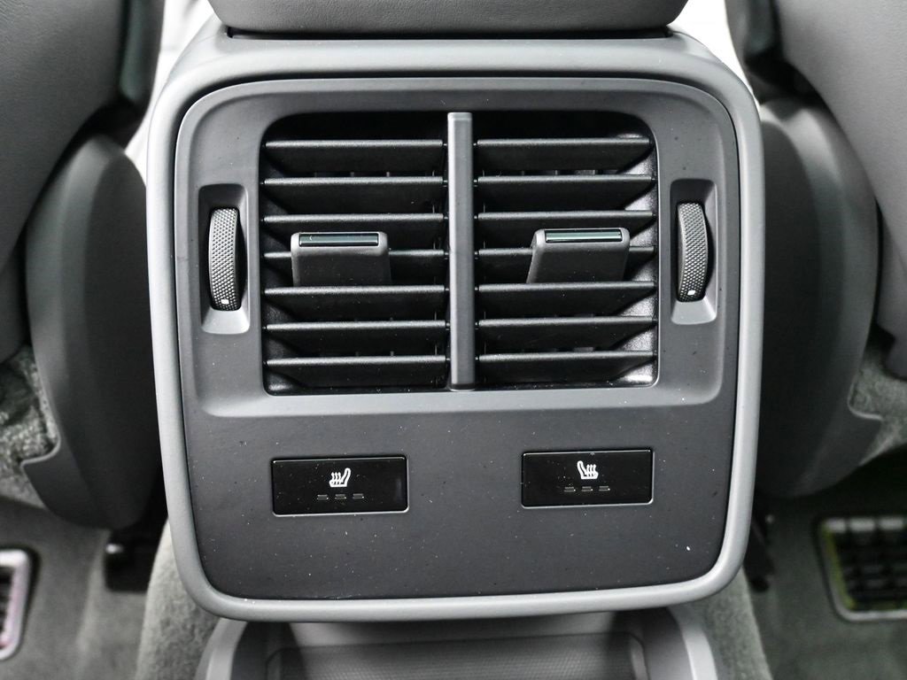 Used 2022 Porsche Taycan Turbo w/ Premium Package image 20