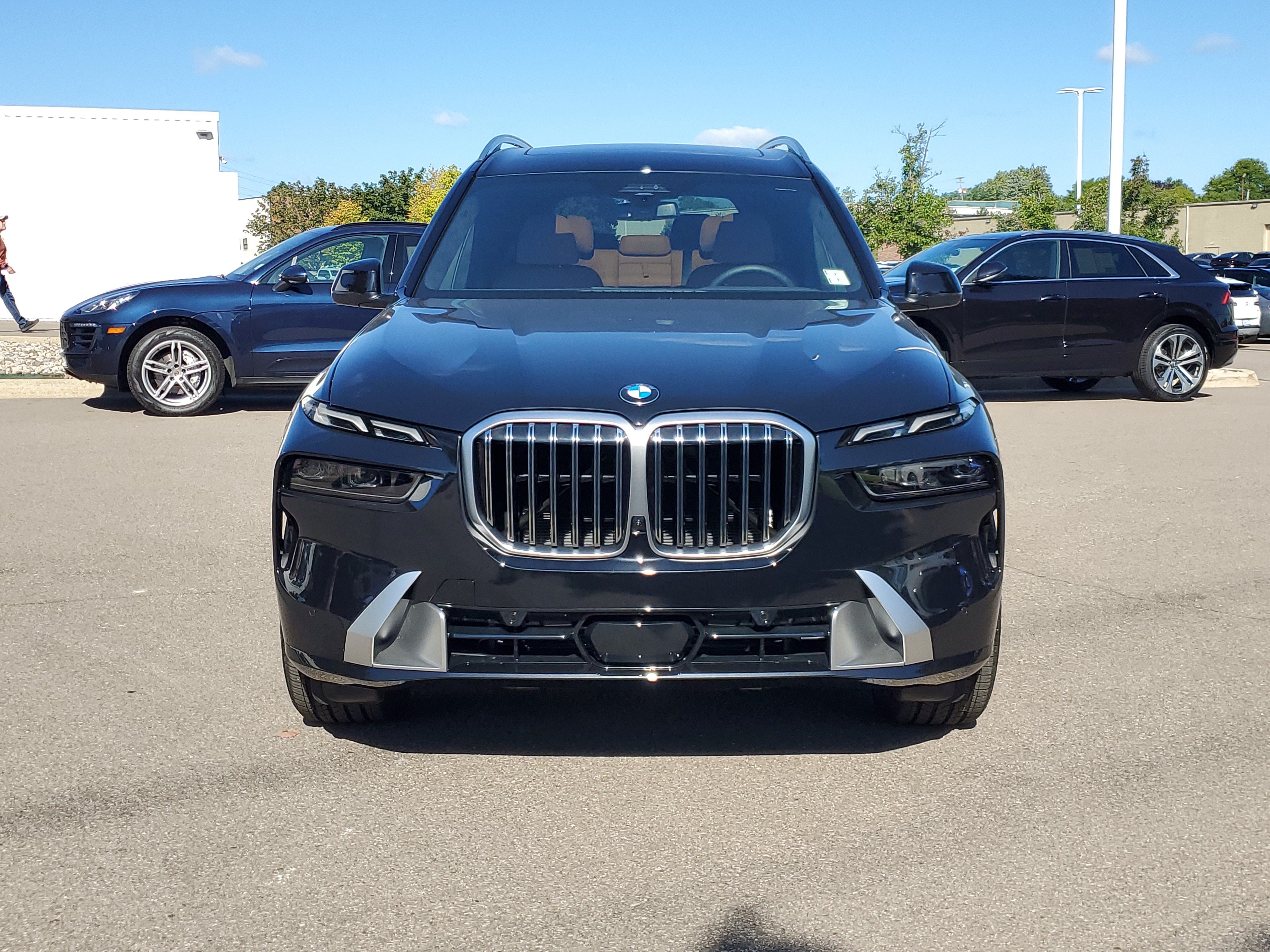 New 2027 BMW X7 xDrive40i w/ Executive Package AWD/4WD image 8