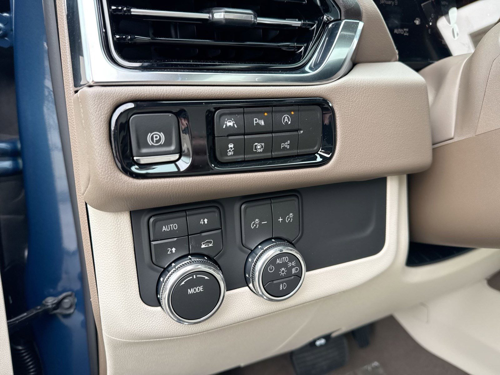 New 2026 GMC Yukon Denali image 16