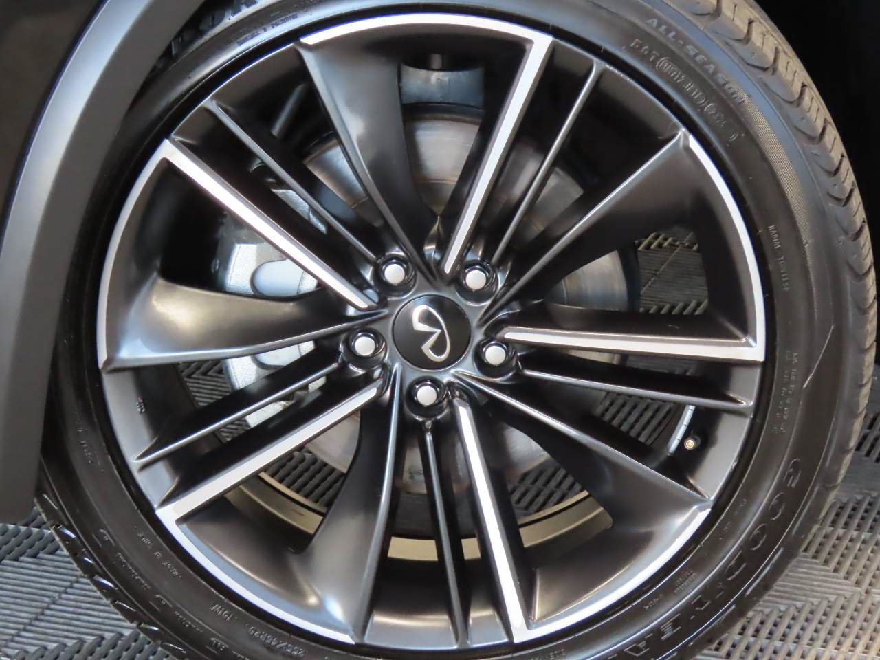 Used 2023 INFINITI QX55 Luxe w/ Cargo Package AWD/4WD image 6