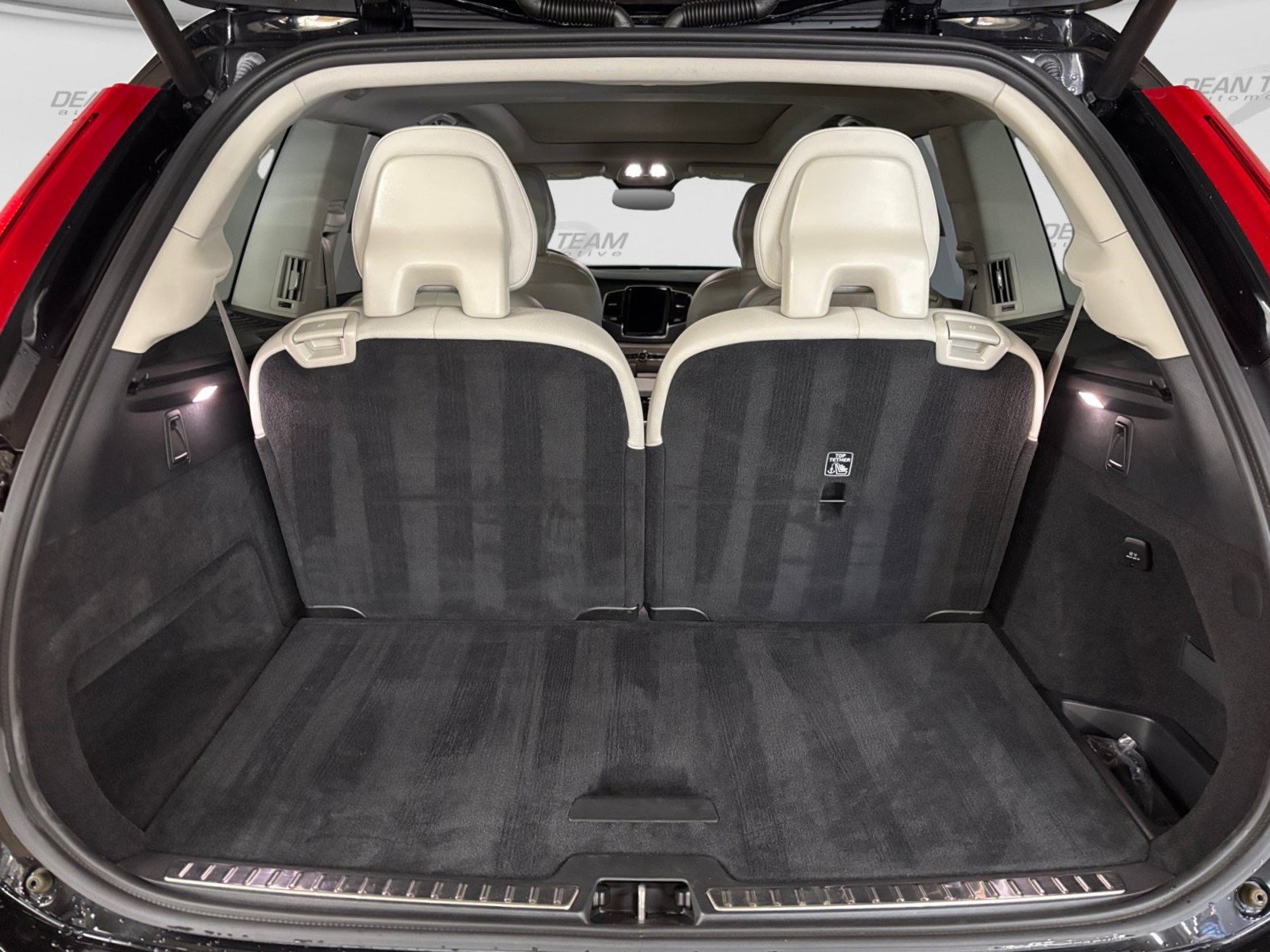 Used 2024 Volvo XC90 T8 Plus w/ Protection Package Premier AWD/4WD image 18