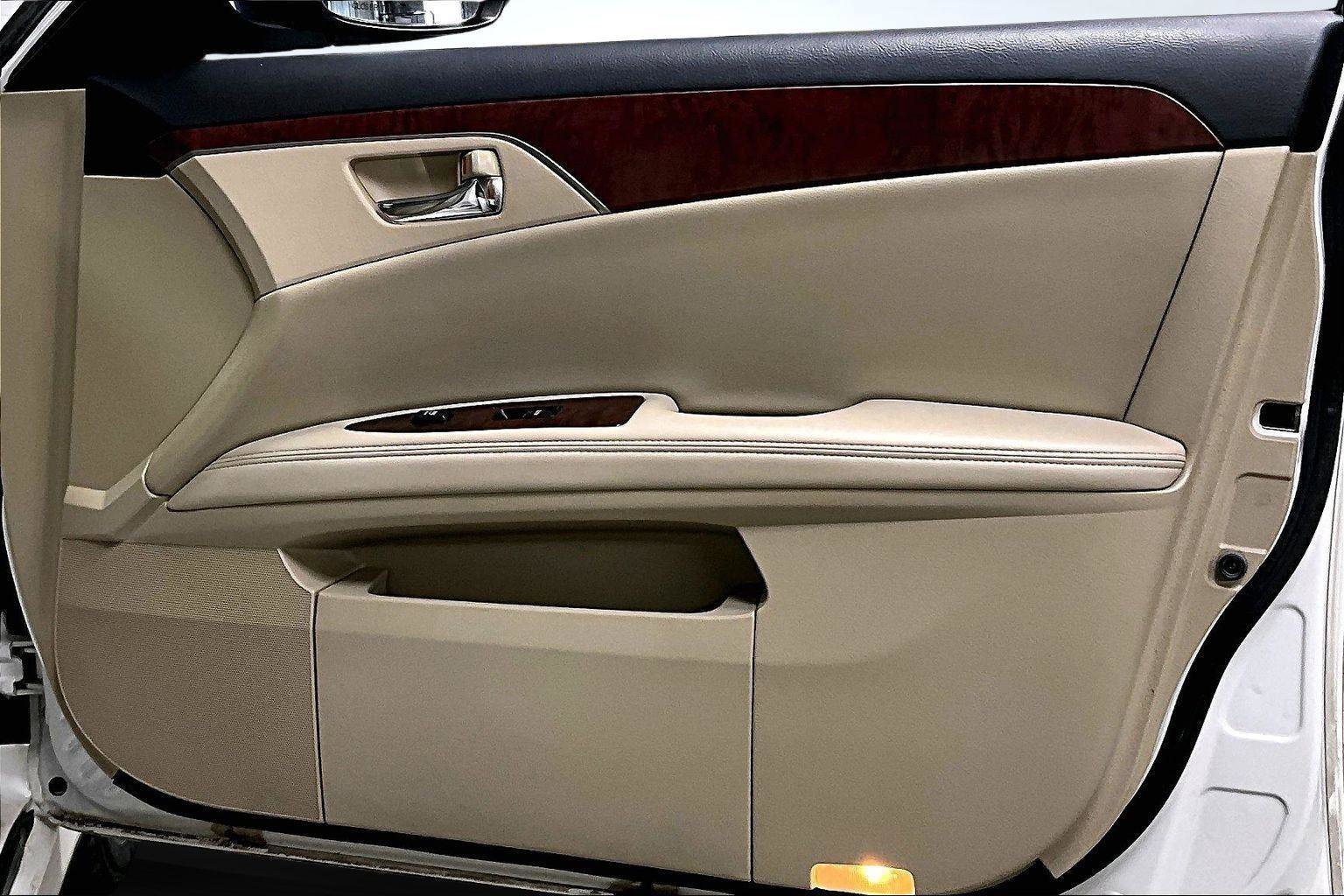 Used 2012 Toyota Avalon 4DR SDN image 25