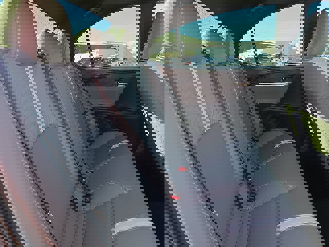 Certified 2025 Toyota Camry SE w/ Convenience Package image 17