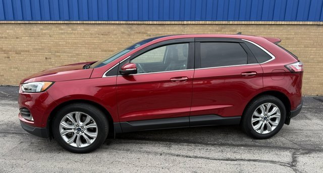 Used 2021 Ford Edge Titanium w/ Equipment Group 301A image 3
