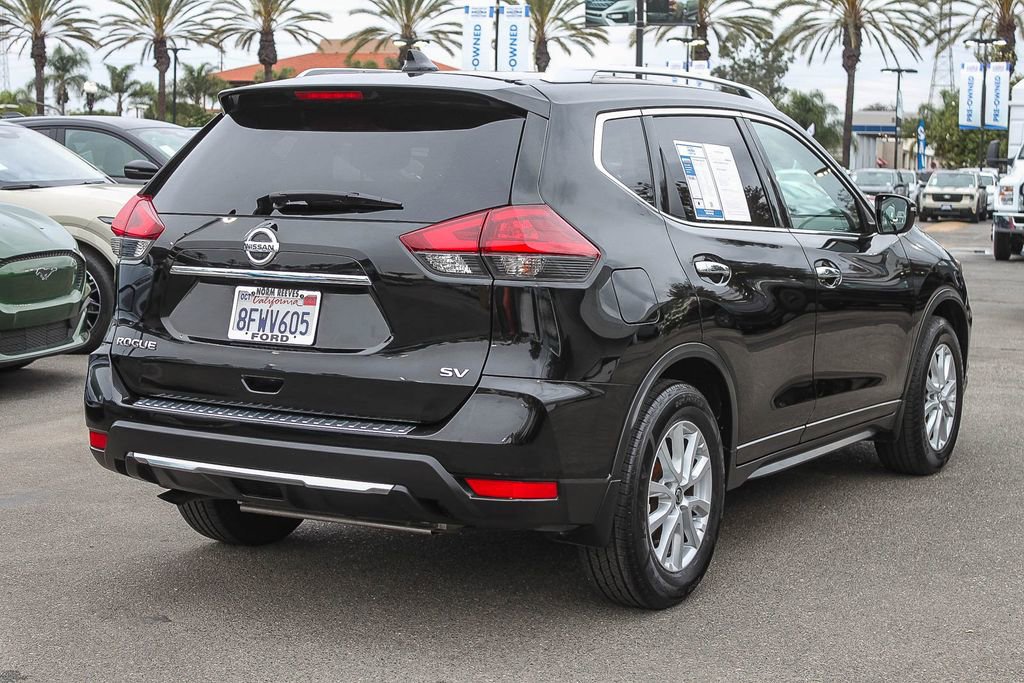 Used 2018 Nissan Rogue SV image 7