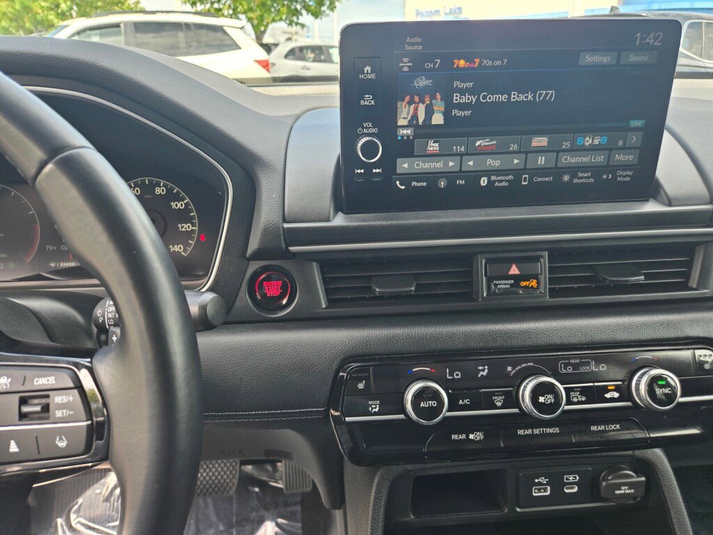 Certified 2025 Honda Pilot EX-L image 14