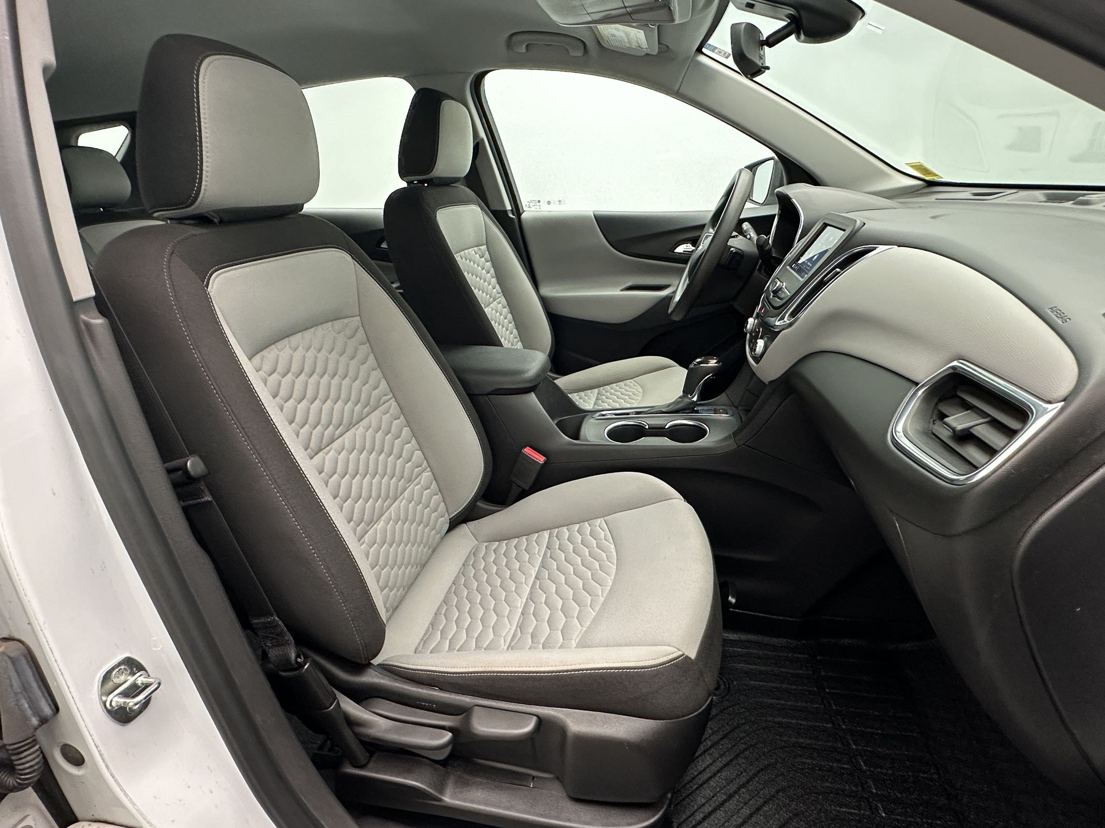 Certified 2021 Chevrolet Equinox LS AWD/4WD image 24