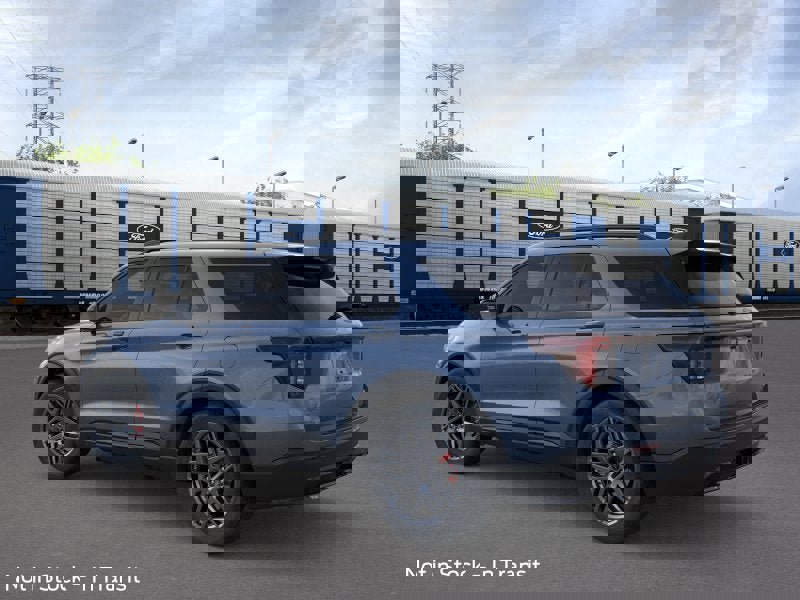 New 2026 Ford Explorer ST-Line image 4