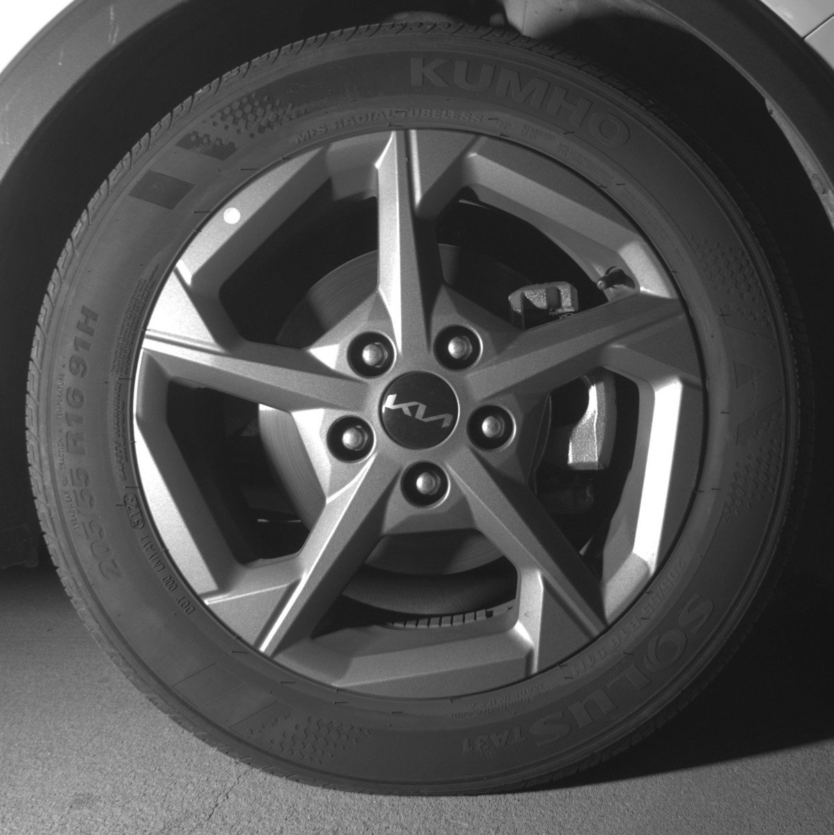 Used 2025 Kia K4 LXS image 13