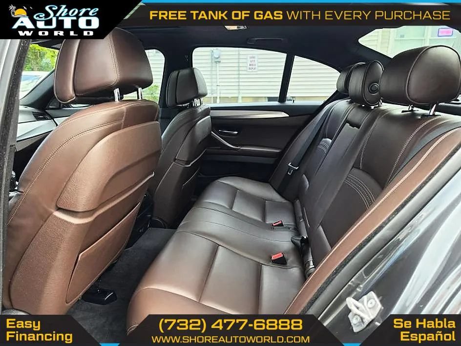 Used 2016 BMW 550i xDrive Sedan AWD/4WD image 19