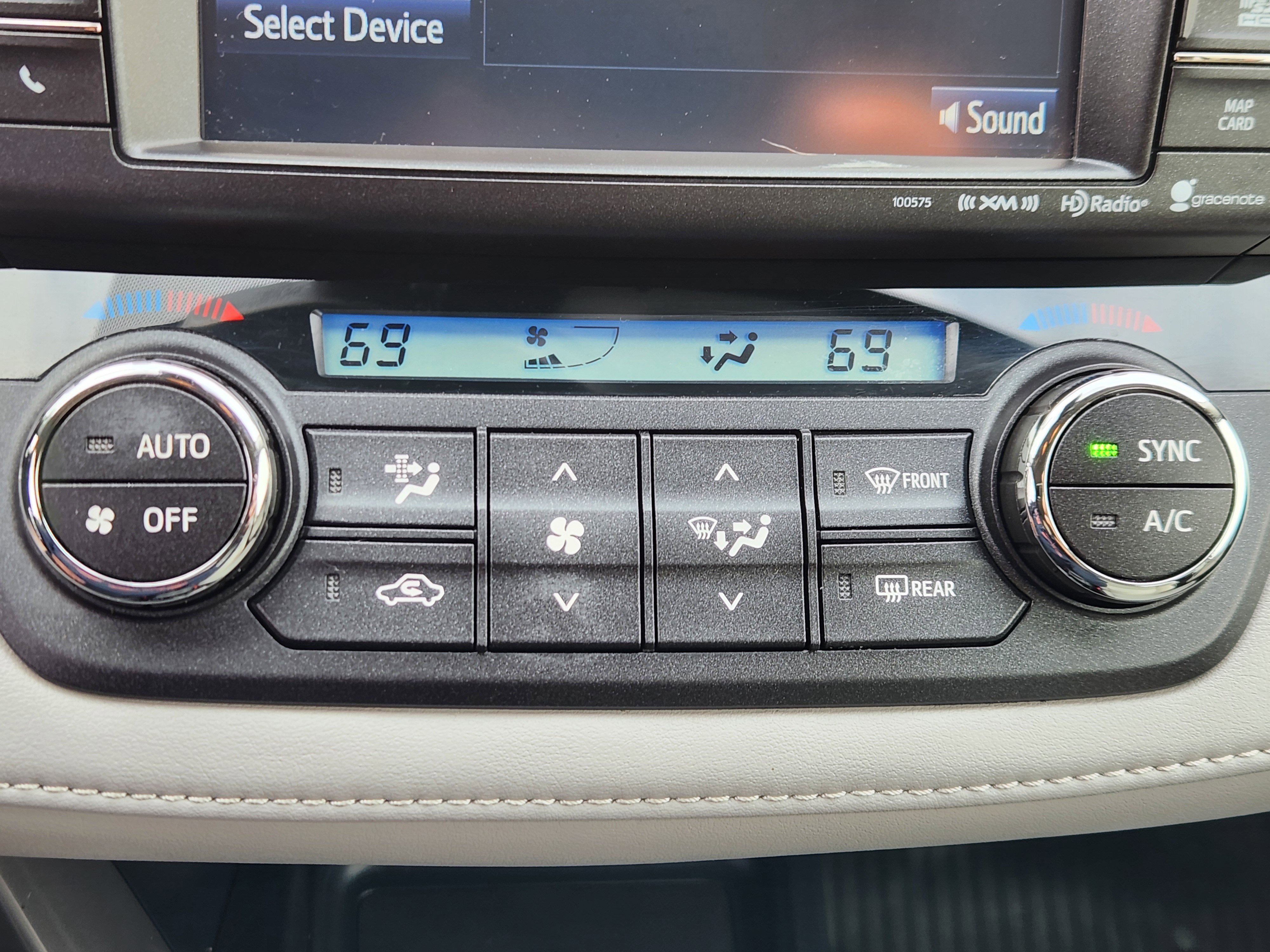 Used 2018 Toyota RAV4 Limited w/ All Weather Liner Package image 22