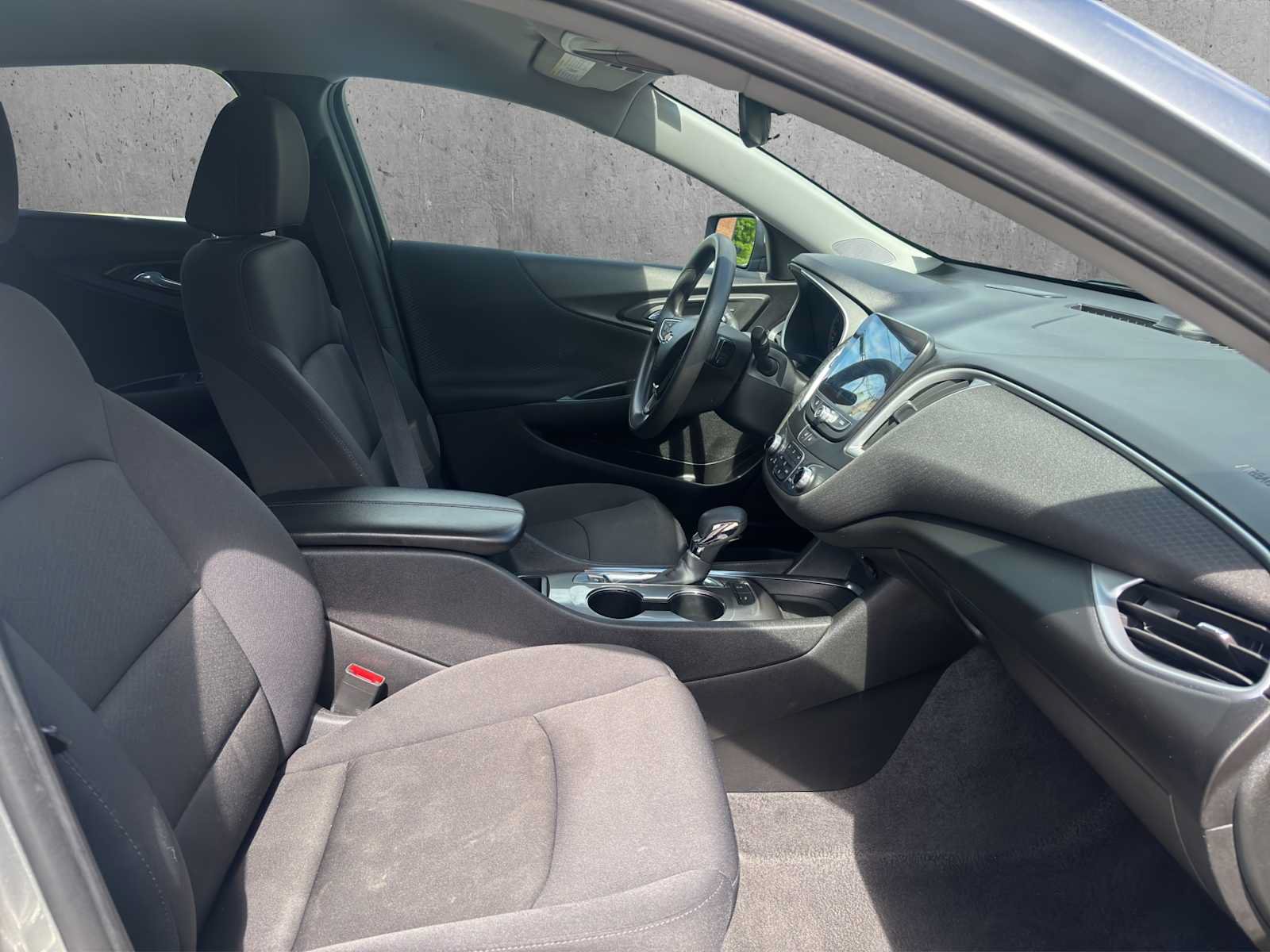 Used 2024 Chevrolet Malibu LT FWD image 22