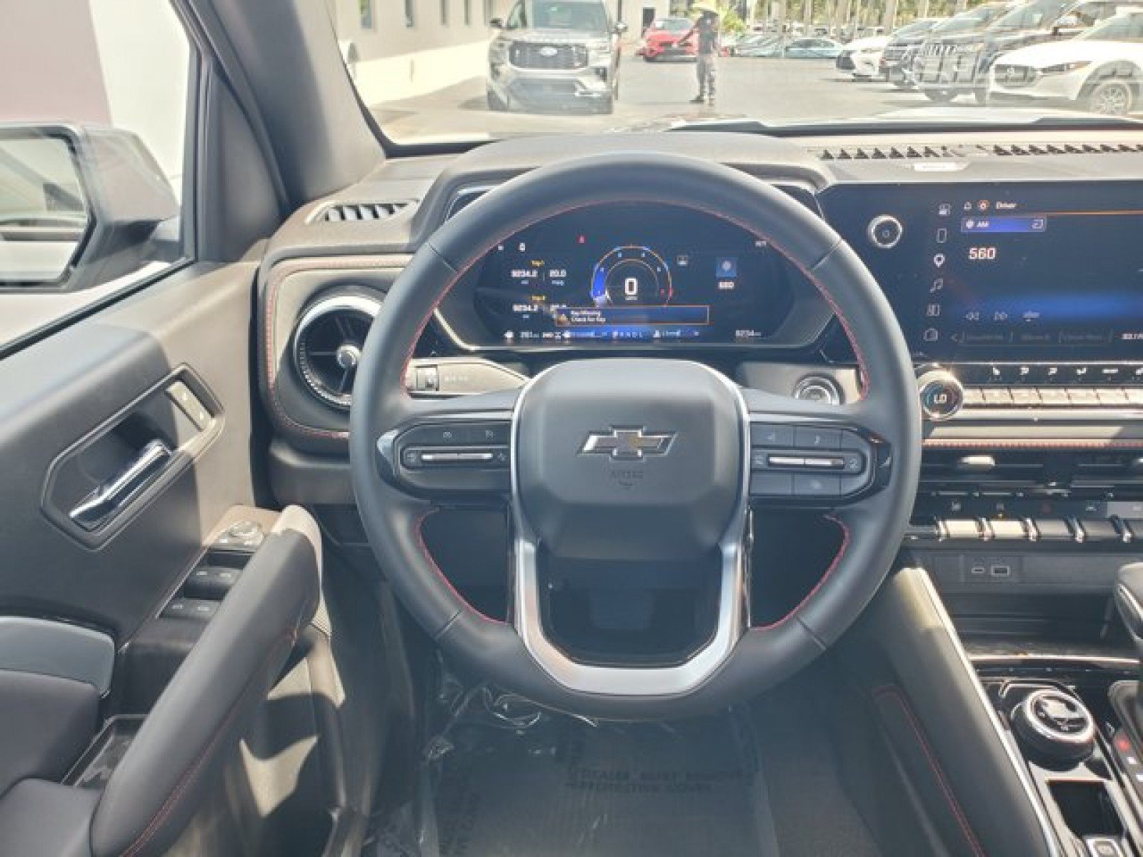 Used 2025 Chevrolet Colorado Z71 w/ Technology Package AWD/4WD image 16