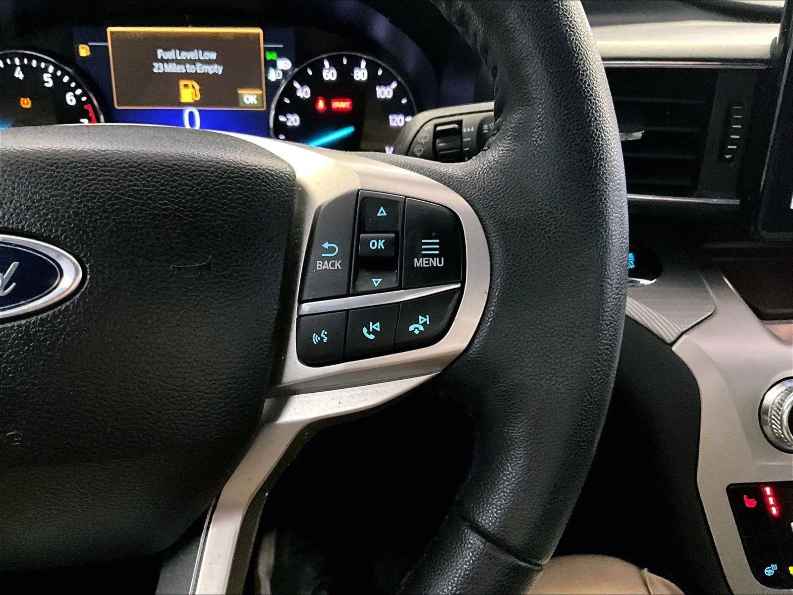 Used 2023 Ford Explorer XLT w/ Equipment Group 202A image 18