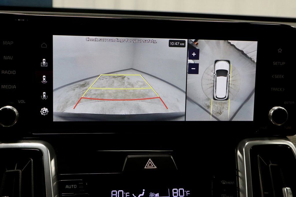 Used 2023 Kia Sorento SX Prestige image 2