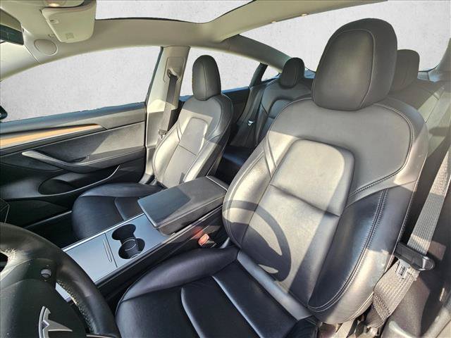 Used 2022 Tesla Model 3 Standard Range RWD image 13
