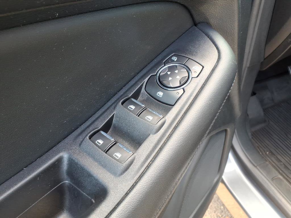 Used 2022 Ford Edge SE image 15