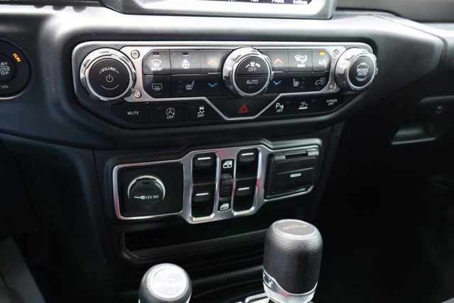 Used 2021 Jeep Gladiator Sport AWD/4WD image 12