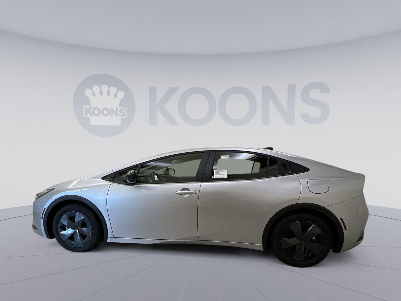 New 2026 Toyota Prius Plug-In Hybrid image 2