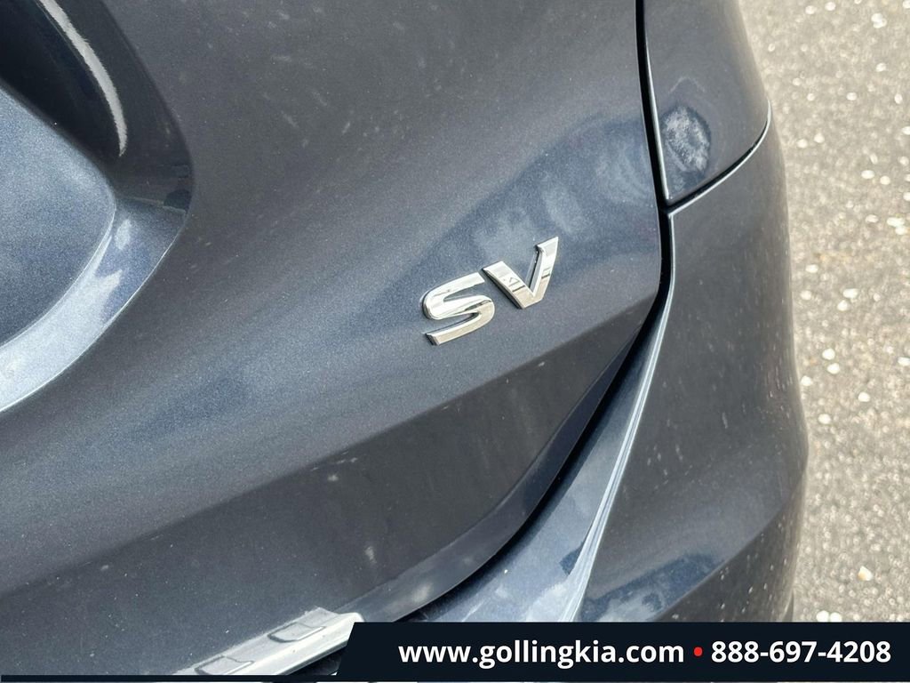 Used 2016 Nissan Rogue SV FWD image 8