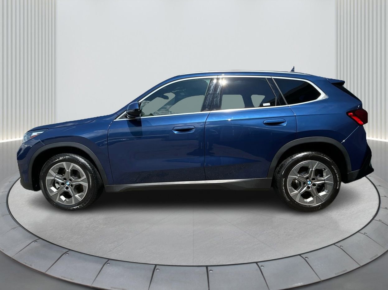 Used 2025 BMW X1 M35i w/ M Sport Professional Package image 9