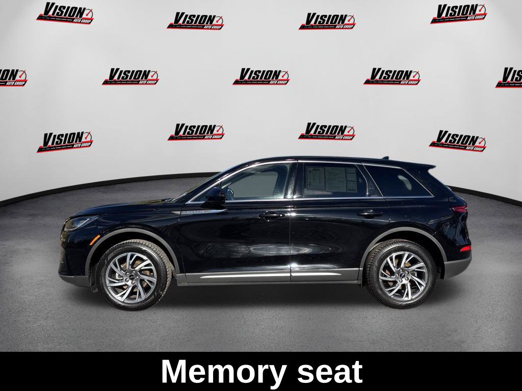 Used 2023 Lincoln Corsair AWD image 9