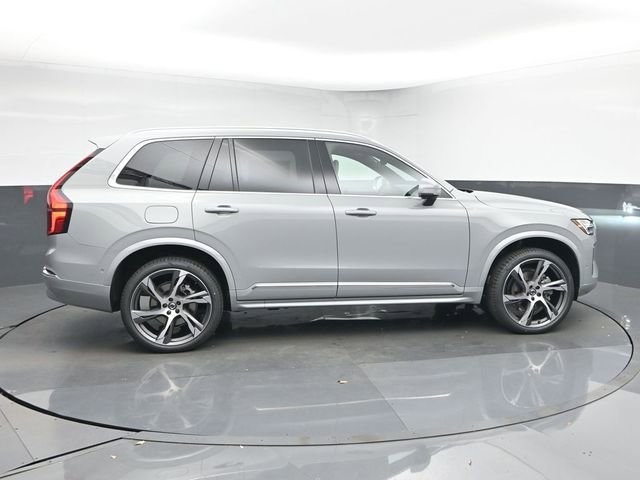 New 2026 Volvo XC90 B5 Plus w/ Protection Package Premier image 8