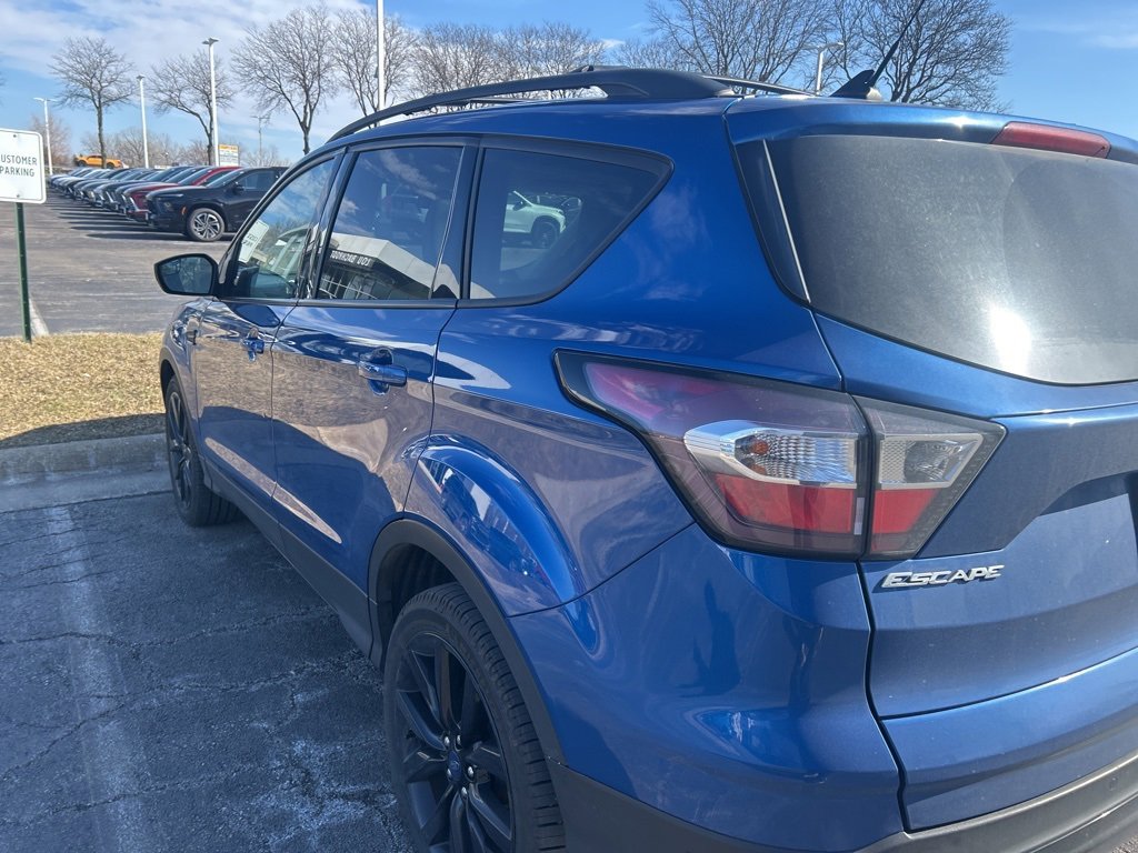 Used 2018 Ford Escape SEL w/ SEL Sport Appearance Package image 10
