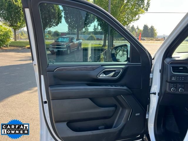 Used 2023 Chevrolet Tahoe Z71 w/ Luxury Package AWD/4WD image 19
