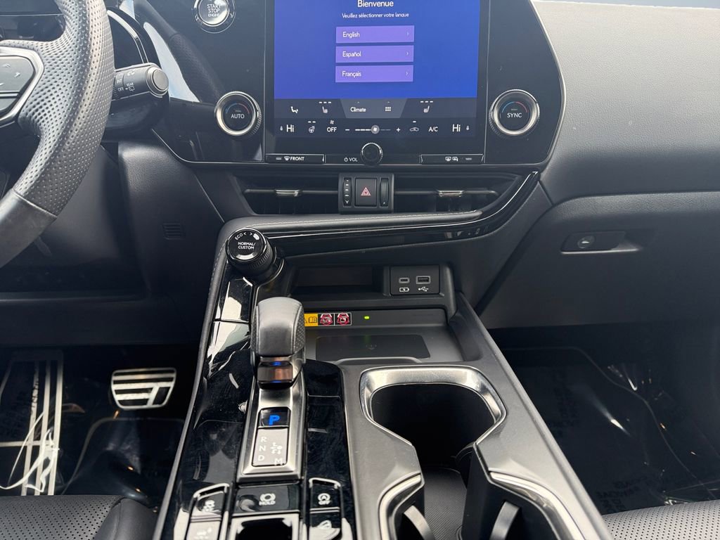 Used 2024 Lexus NX 350 F Sport image 11