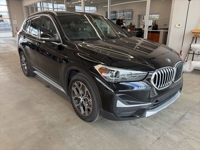 Used 2021 BMW X1 sDrive28i w/ Premium Package image 3