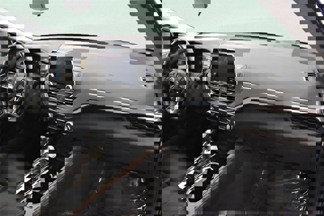 Used 2025 Nissan Altima 2.5 SR image 20