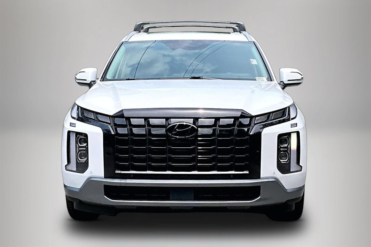 Used 2024 Hyundai Palisade Limited FWD image 3