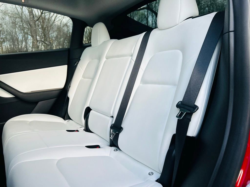 Used 2021 Tesla Model Y Performance image 18