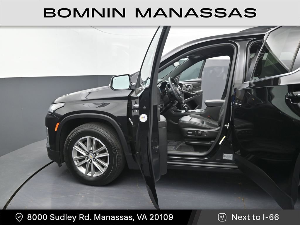 Used 2023 Chevrolet Traverse LT AWD/4WD image 13