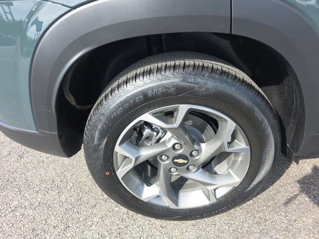New 2026 Chevrolet Trax LT w/ Driver Confidence Package FWD image 11