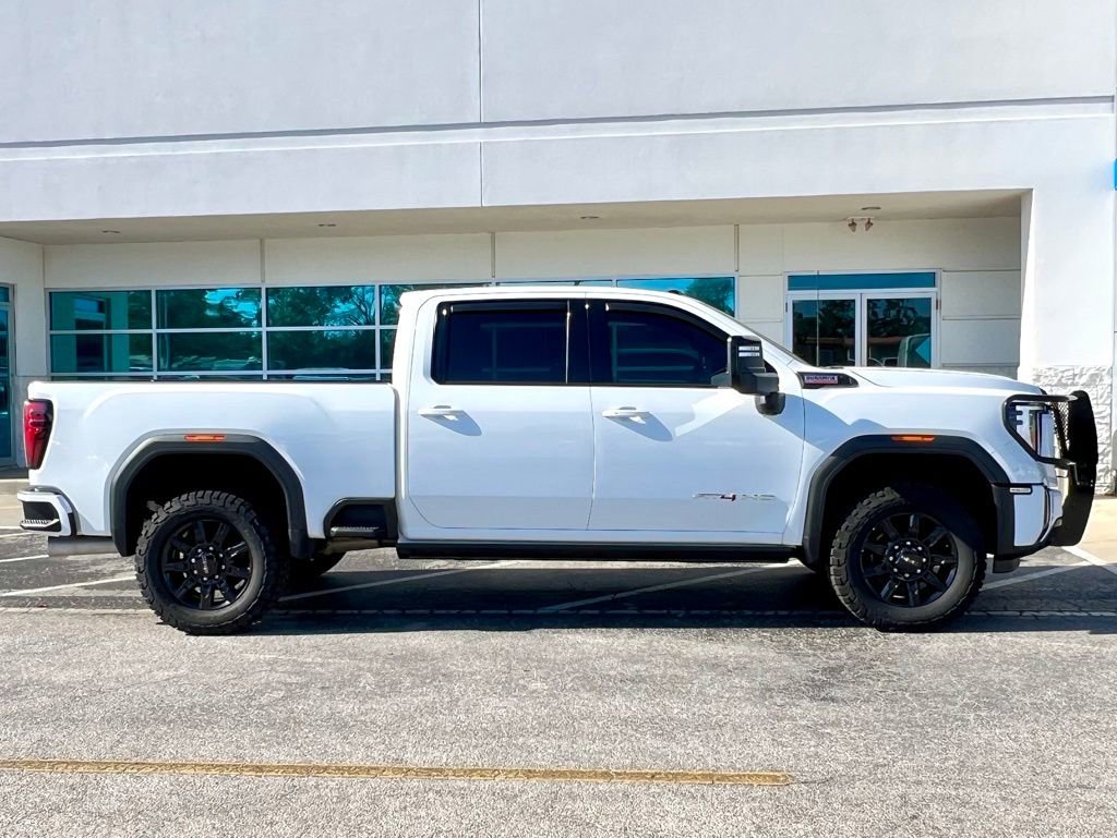 Used 2024 GMC Sierra 3500 AT4 w/ AT4 Premium Plus Package image 3