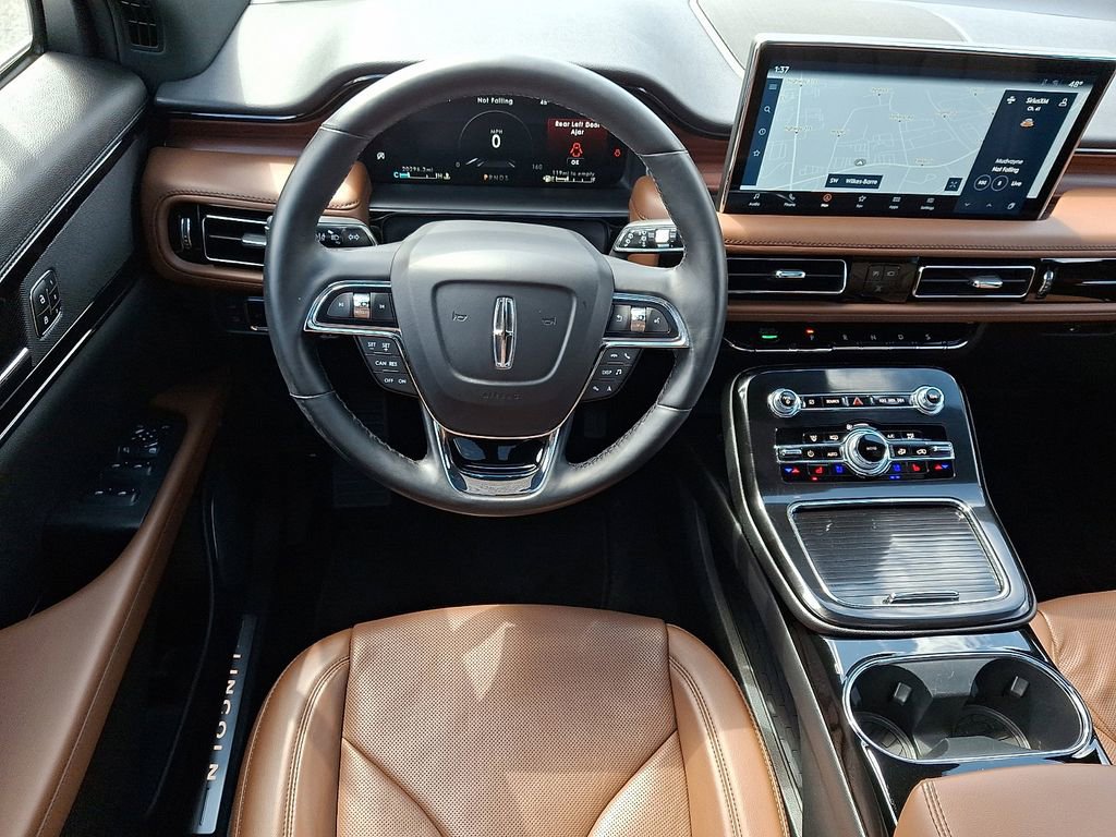 Certified 2022 Lincoln Nautilus Reserve image 11