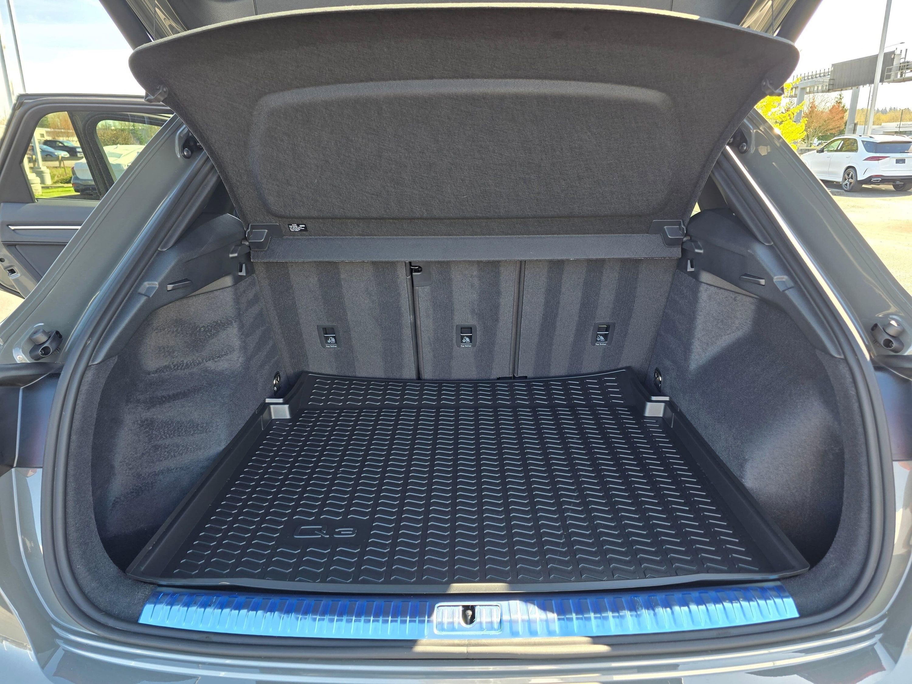 Certified 2025 Audi Q3 2.0T Premium Plus w/ Premium Plus Package image 11