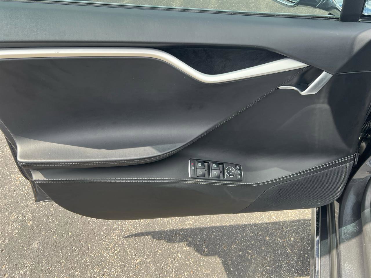 Used 2017 Tesla Model S 100D image 10