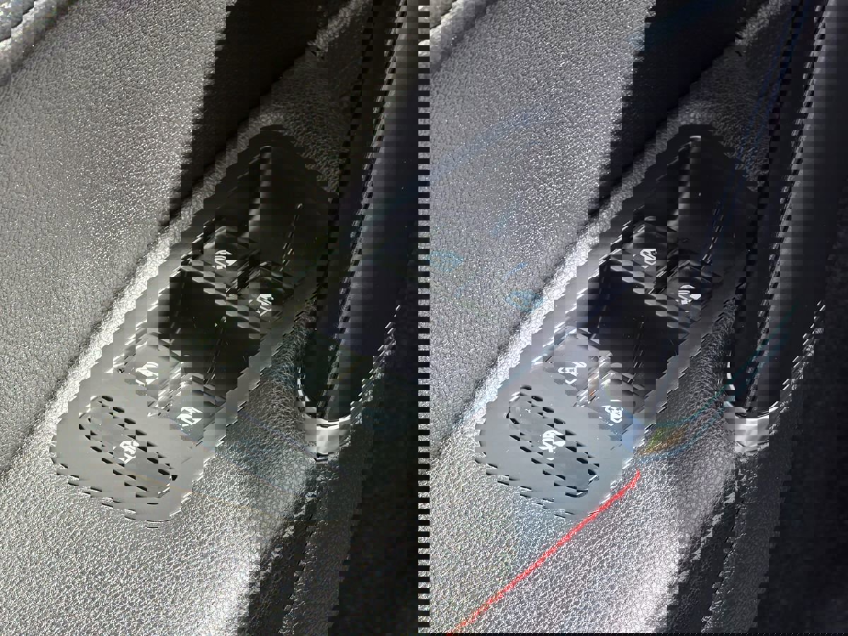 Used 2021 Volkswagen GTI SE image 29