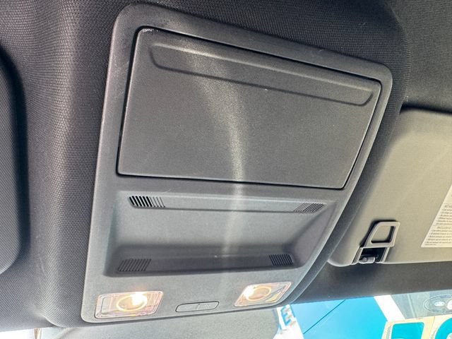 Used 2025 Ford Escape ST-Line Select AWD/4WD image 17