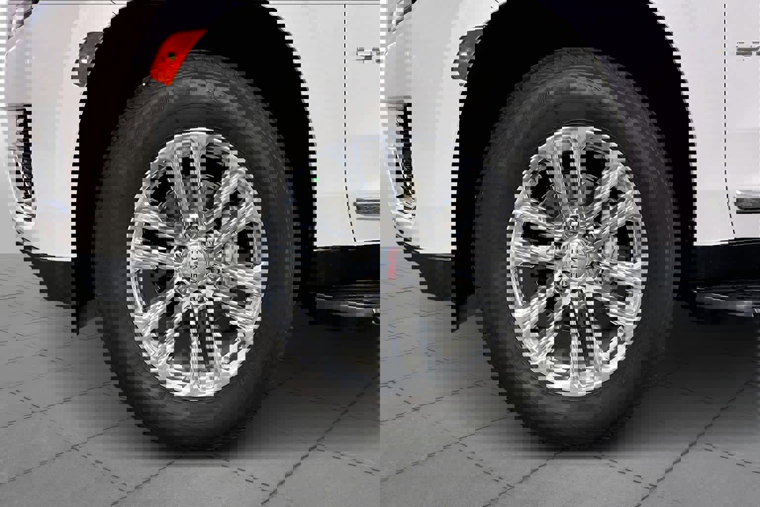 Certified 2022 GMC Yukon SLT w/ SLT Premium Package image 11