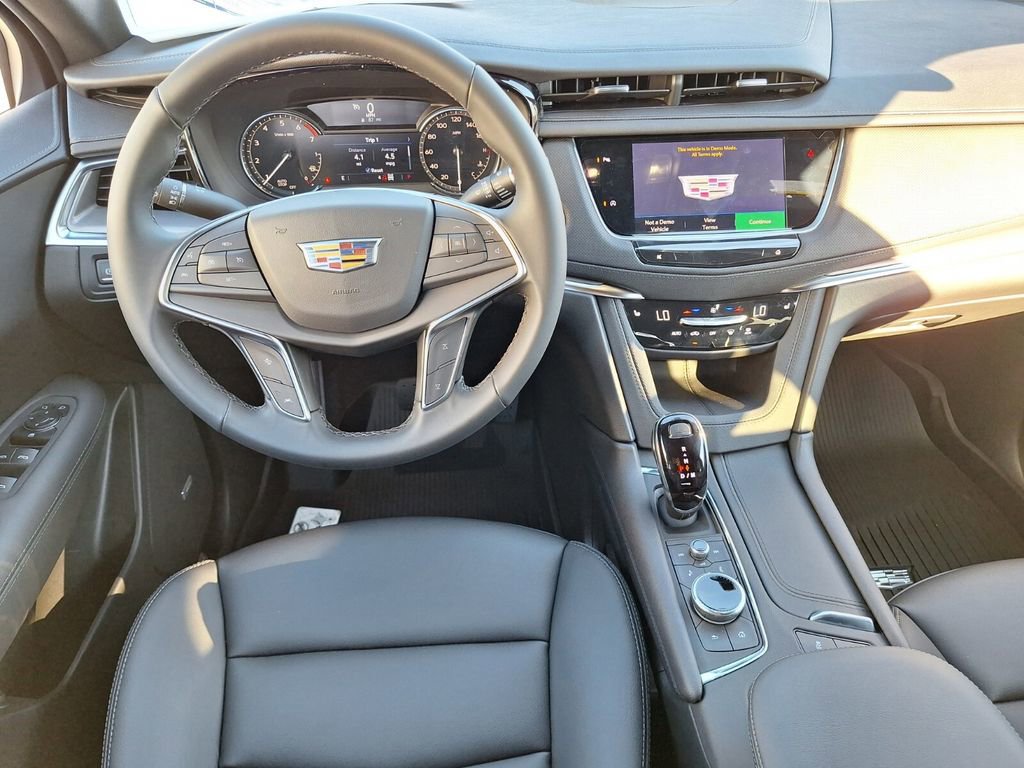 New 2026 Cadillac XT5 Luxury w/ LPO, Floor Liner Package AWD/4WD image 12